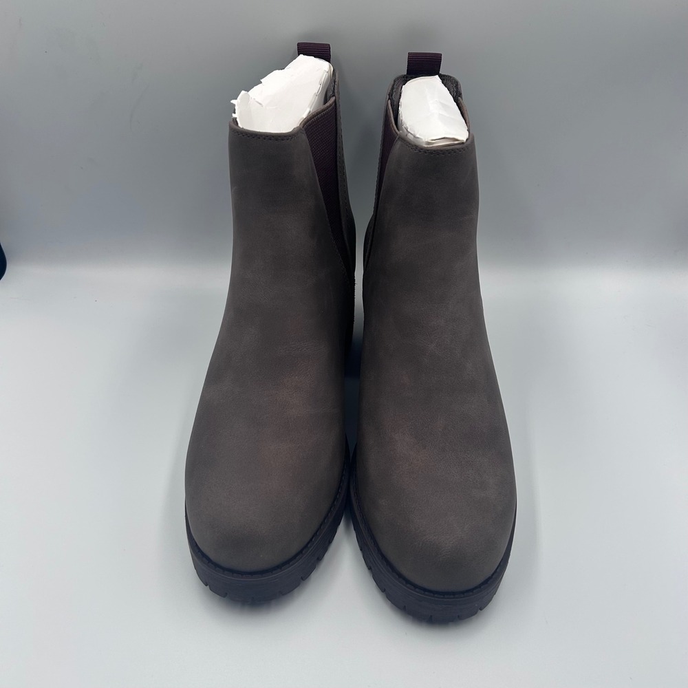 MIA Women Taupe Brown Chelsea Ankle Boots Lug Sole Block Heel Size 9W Wide